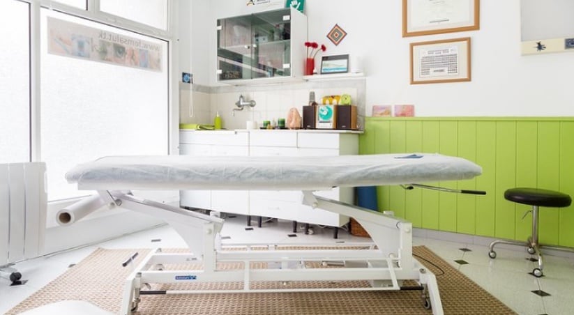 Camilla al C/ Dr Valls 2 local 08041 BARCELONA